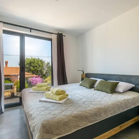 In Mit Privatem Pool Casa vacanze Vintijan
